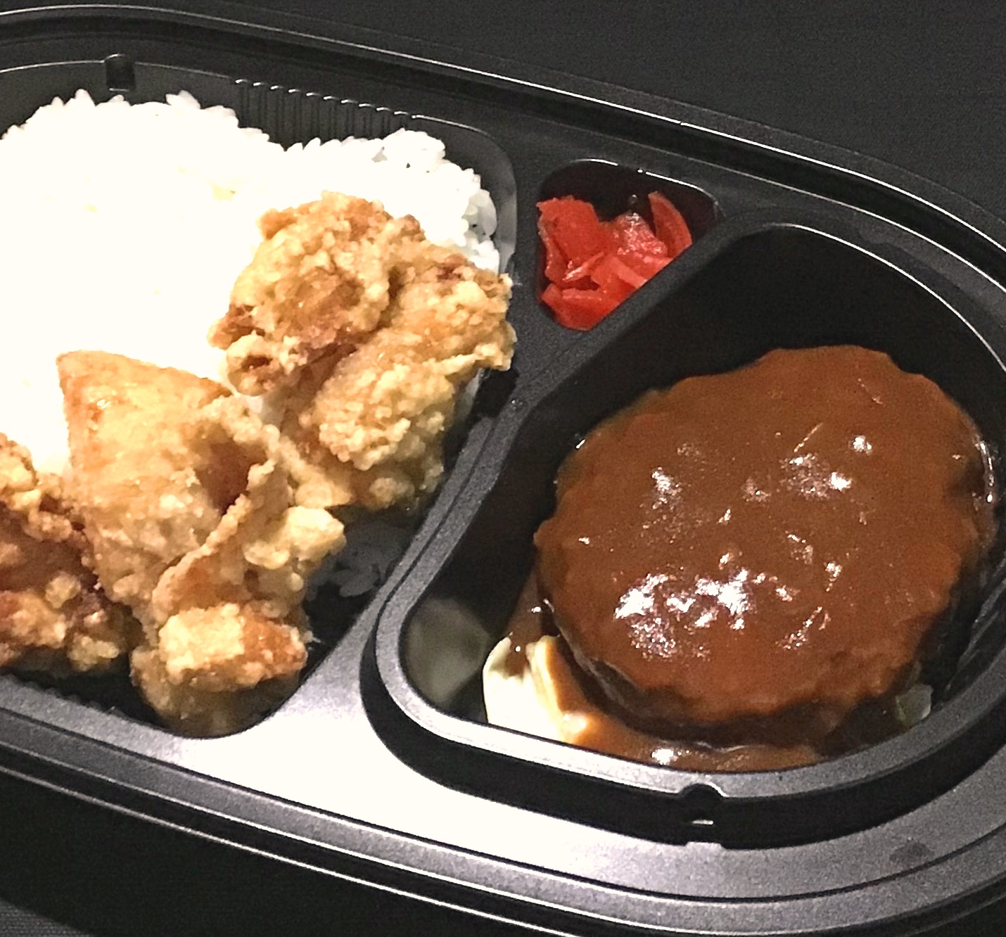 ハンバーグ&唐揚げ